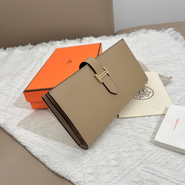 エルメス財布コピー背面デザイン